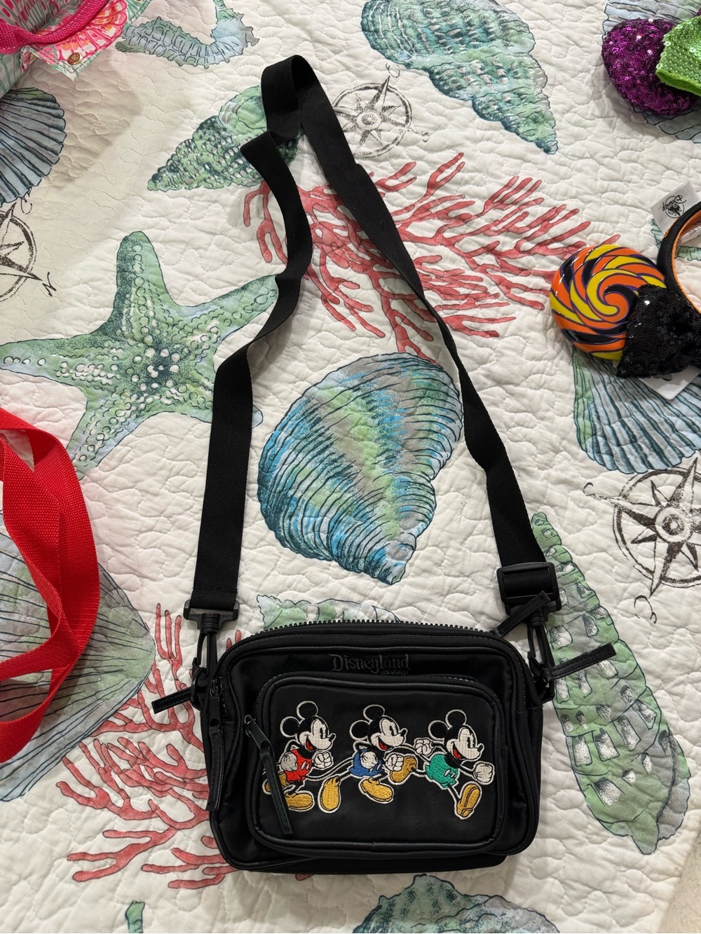 Disneyland Black Mickey Mouse Crossbody/fanny pack Bag